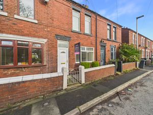 Photo 4- click for photo gallery